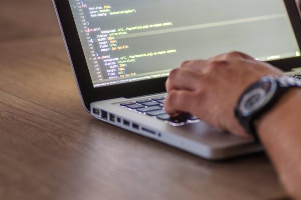 Titolo: Gestire una startup con successo: consigli pratici